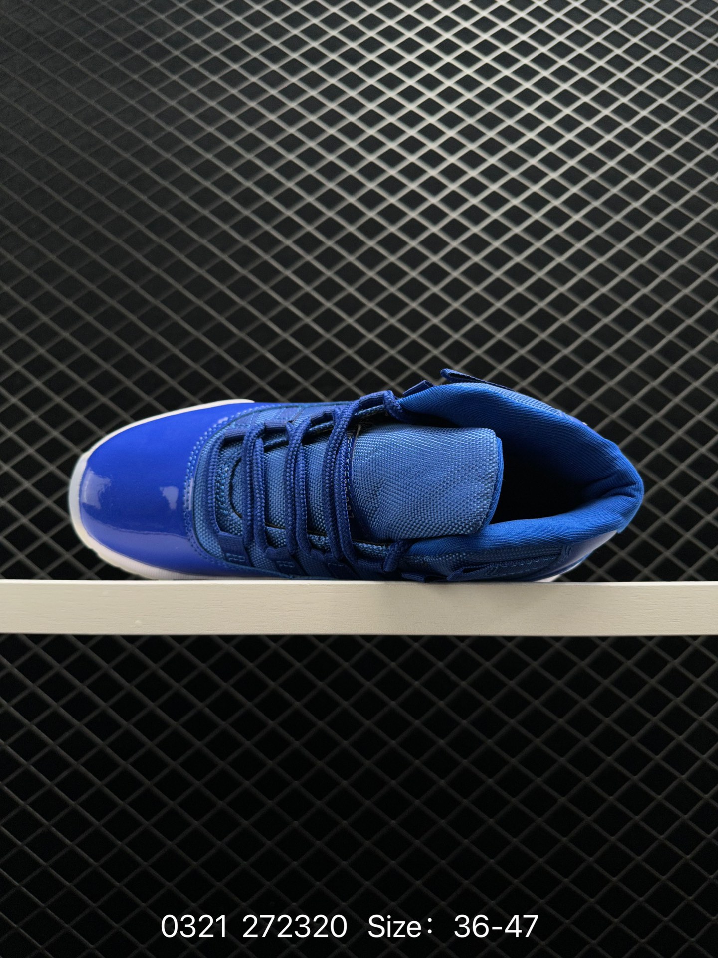 Nike Air Jordan 11 Retro Low LE